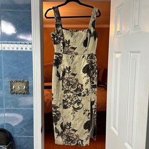 Karen Millen new with tags size 8.